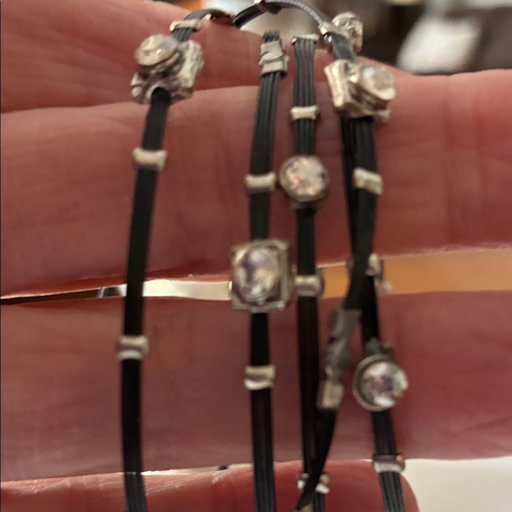 Chic whisper Black and Silver Women's Bracelet